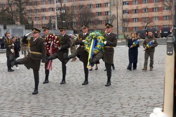 Зеленський разом з президентом Латвії вшанували пам’ять загиблих захисників на Личаківському цвинтарі – 08