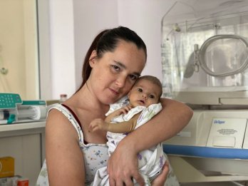 У Львові вперше в Україні немовляті провели унікальну операцію за допомогою робота – 01