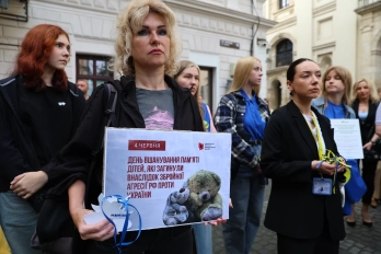 Біля Гарнізонного храму вшанували пам’ять дітей, які загинули внаслідок збройної агресії Росії – 08