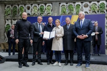 У Львові підписали угоду про передачу 1,9 мільярда євро активів РФ на зброю Україні