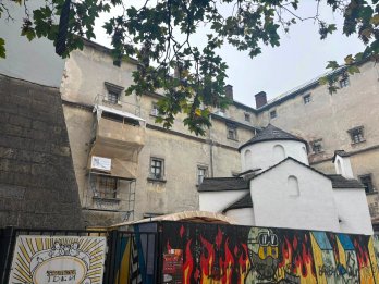 У Львові відреставрують 400-річний рельєф Архангела, який перенесли з невідомого місця – 02