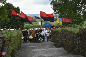 На Львівщині вшанували памʼять полеглих у "Бродівському котлі"