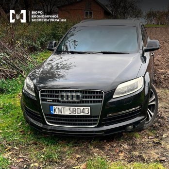БЕБ викрило масштабну схему ввезення авто під виглядом гуманітарки на Львівщину – 01