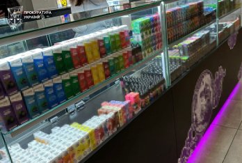 У Львові викрили мережу збуту контрафактних “електронок” та рідин до вейпів на 16 млн грн – 03