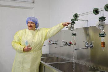 У Львівському медуніверситеті відкрили центр, де створюватимуть ліки – 06