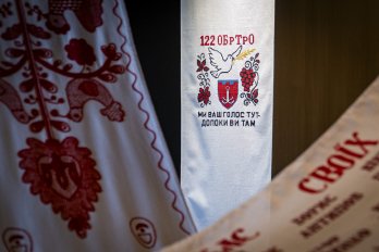 У ZAG представили унікальну виставку вишитих рушників родинами військових – 09