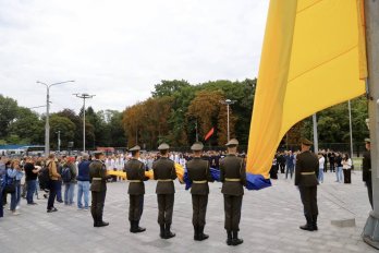 На Львівщині урочисто підняли найбільший в області Державний Прапор – 02