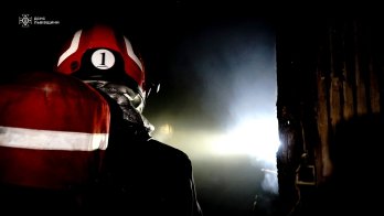 Через ранкову пожежу в центрі Львова з будинку евакуювали 17 людей – 01