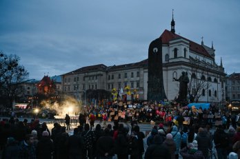 Рідні військовополонених провели акції-нагадування у Львові