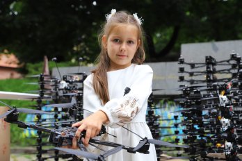 Зі Львівщини передали на передову ще понад 500 FPV-дронів та сучасну техніку – 01