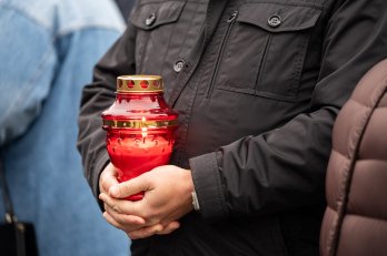 У День захисників і захисниць у Львові на Марсовому полі вшанували загиблих воїнів – 05