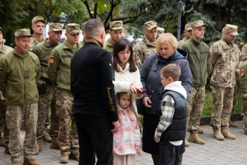 На Дрогобиччині державними нагородами відзначили загиблих захисників. Нагороди отримали рідні полеглих