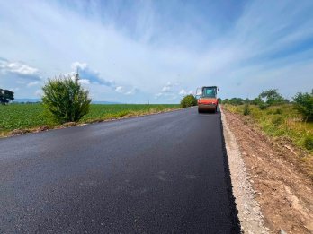 На Львівщині ремонтують дорогу між селами Ступниця та Лішня – 01