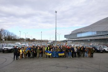 Литовські волонтери передали на Львівщину понад 40 позашляховиків для фронту