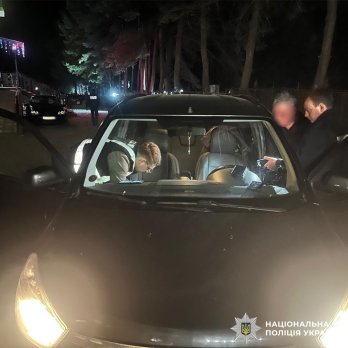 Львів'янин за 23 тисячі доларів організовував втечу військовозобов'язаного за кордон