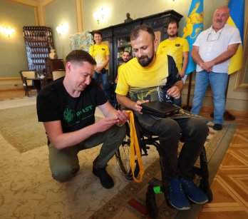 Президент відзначив державними нагородами учасників «Ігор Нескорених» зі Львівщини – 02