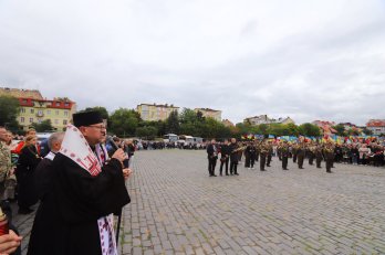 З нагоди Дня Незалежності у Львові вшанували памʼять полеглих захисників – 04