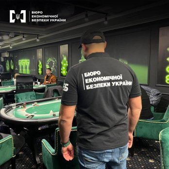 У Львові викрили мережу підпільних покерних клубів – 03