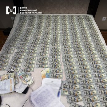 На Львівщині викрили схему ввезення 300 авто під виглядом допомоги ЗСУ – 03