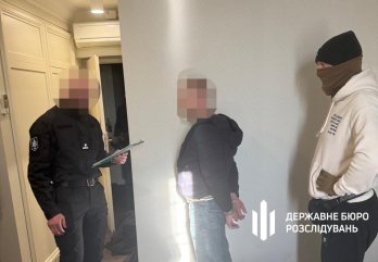 Учасники ОЗУ ввозили кокаїн з Польщі на Львівщину під прикриттям правоохоронця – 02