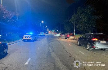 Поліція шостий день шукає очевидців ДТП у Львові, де авто перекинулося на дах – 01