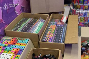 У Львові викрили мережу збуту контрафактних “електронок” та рідин до вейпів на 16 млн грн – 04