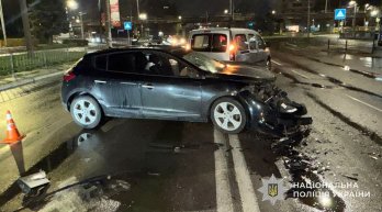 У Львові після зіткнення двох авто до лікарні потрапили п’ятеро людей – 04