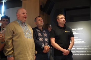 У львівській галереї ZAG експонують картини відомого українського живописця – 01
