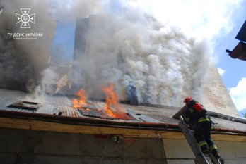 Пожежа в центрі Львова: у ДСНС розповіли подробиці – 05