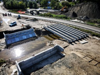 Підрядник показав, як з висоти виглядає ремонт траси до кордону на Львівщині – 05