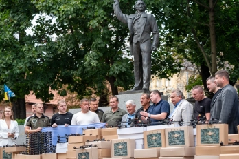 Зі Львівщини захисникам передали ще 450 дронів у межах проєкту “Пташки Перемоги”