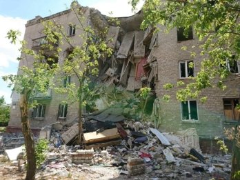 Росіяни артилерією знищують села, щоб вийти на адмінкордон Луганської області – 02