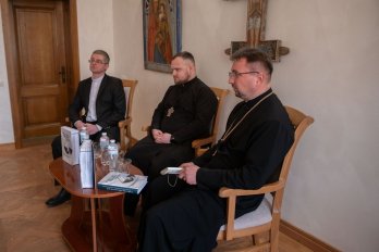 У Львові презентували книгу про служіння Церкви у місцях позбавлення волі – 09