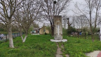 Пам'ятник у селі Костенів
