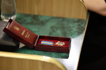 Фото з нагородження родин загиблих