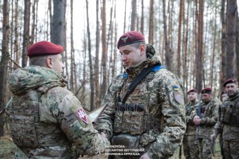 Десантників 80-ї Галицької бригади відзначили державними нагородами – 02