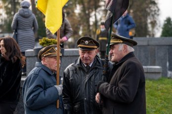 У Львові до Дня Гідності та Свободи вшанували пам’ять загиблих героїв – 02