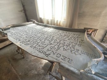 У Дрогобичі в костелі Св. Варфоломея реставрують фрески та історичні таблиці