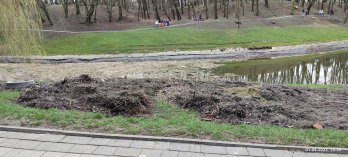 Жахливий стан Піскових озер. Фото:  «Гаряча лінія міста Львова»