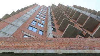 Слідчі перевіряють продаж забудовника ЖК «Львівська мрія» через борги – 01