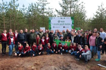 Інвестиції в майбутнє: Львівщина взяла участь в масштабній благодійній акції висадки дерев – 11