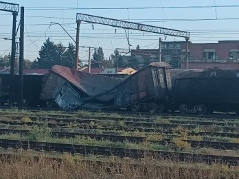В&nbsp;Іловайську частково знищено залізничну станцію: очевидці показали фото – 03