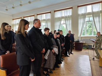 Шістьох військових зі Золочівщини посмертно відзначили державними нагородами – 04