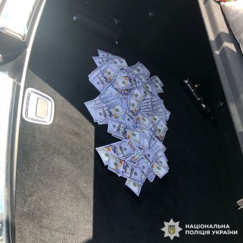 На Львівщині затримали організатора незаконної переправи ухилянтів до ЄС за 12 тис. доларів – 02