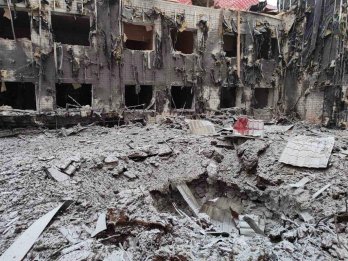 Росіяни двома ракетами зруйнували дитячий оздоровчий центр у Харкові – 01