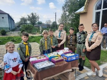 У Миколаєві на Львівщині пластуни зібрали 60 тисяч грн на спорядження воїнам – 04