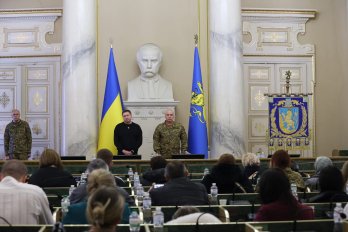 Родинам загиблих нацгвардійців зі Львівщини вручили ордени та медалі – 06