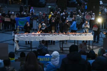 Рідні військовополонених провели акції-нагадування у Львові