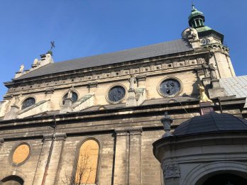 Пошкоджений російським дроном будинок у центрі Львова визнали непридатним для проживання – 01