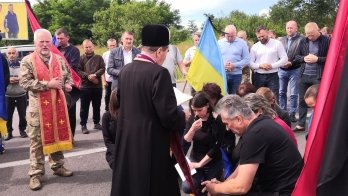 У Дрогобичі поховають загиблого Героя Петра Антоника – 03